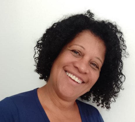 Débora Oliveira de Sousa Maximiano